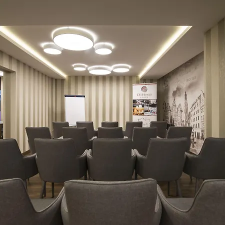 弗罗茨瓦夫花旗酒店 公寓式酒店 4*