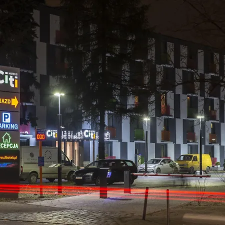 弗罗茨瓦夫花旗酒店 公寓式酒店