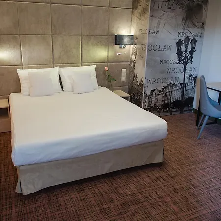 弗罗茨瓦夫花旗酒店