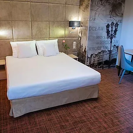 アパートホテル Citi Hotel's 4*